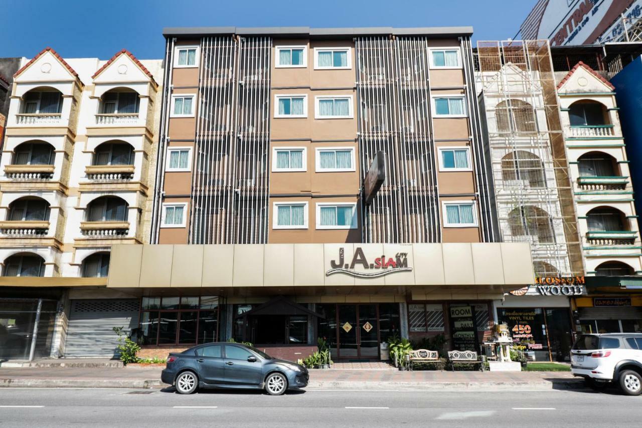 Oyo 120 Ja Siam City Near Bangkok Hospital Патая Екстериор снимка