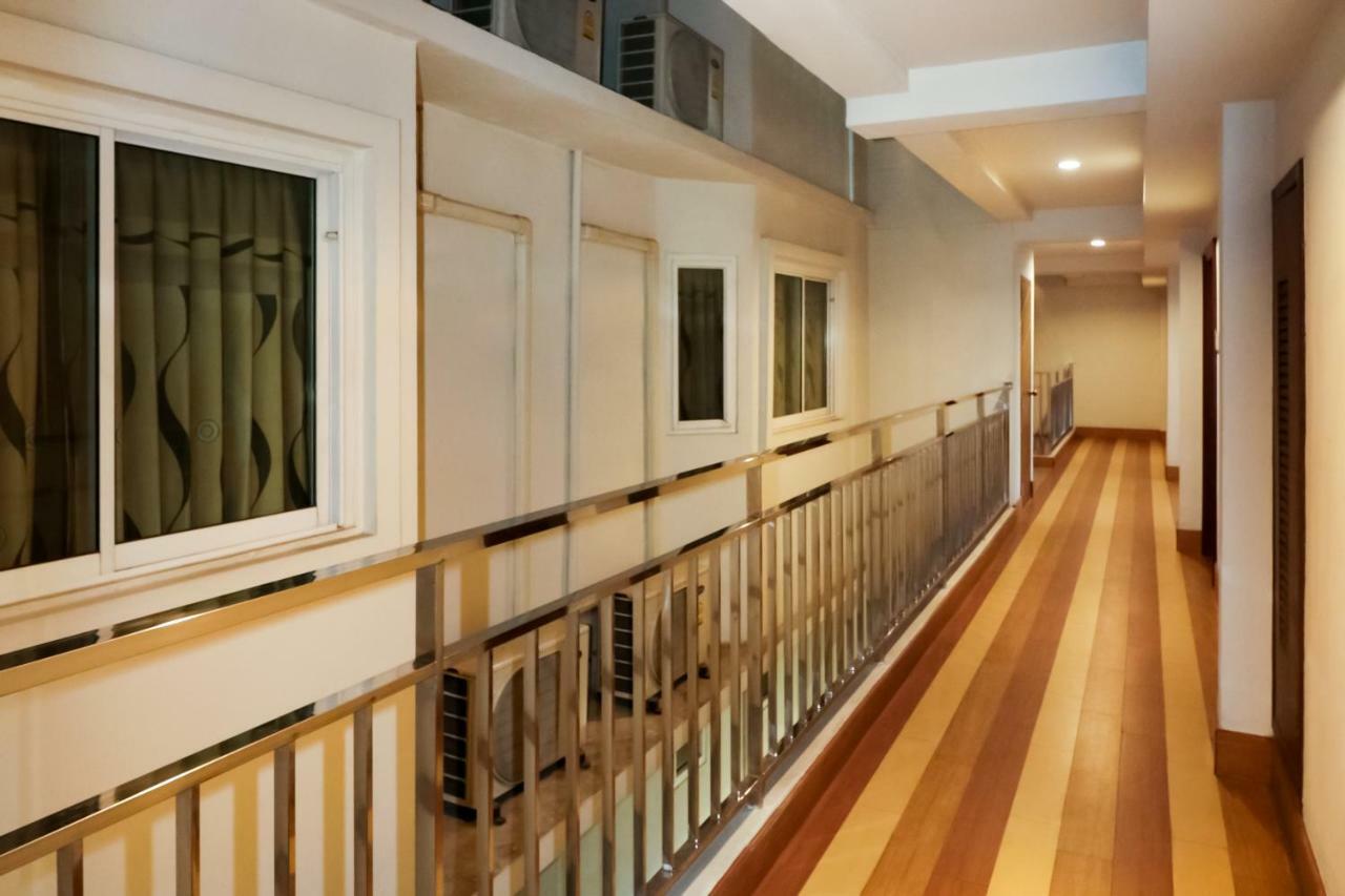 Oyo 120 Ja Siam City Near Bangkok Hospital Патая Екстериор снимка